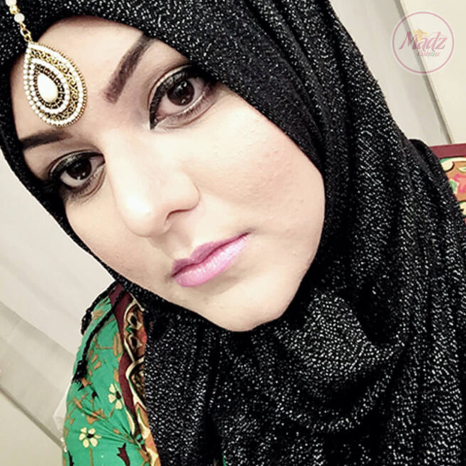 Madiha – BeautyDosage – Model (LR) – White