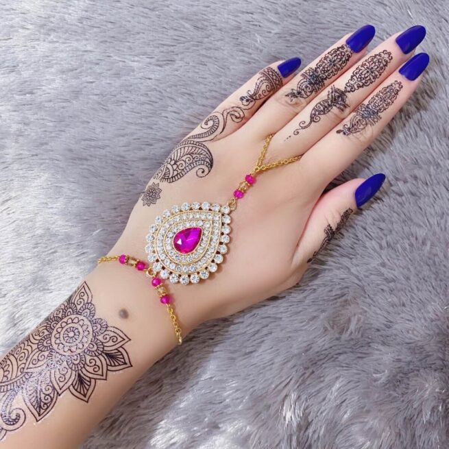 Simple hand jewellery sale